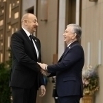 Prezident payg‘ambar yoshidan oshgan Aliyevga tabrik yo‘lladi