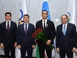 Bokschi Lazizbek Mullajonov “Kelajak bunyodkori” bo‘ldi