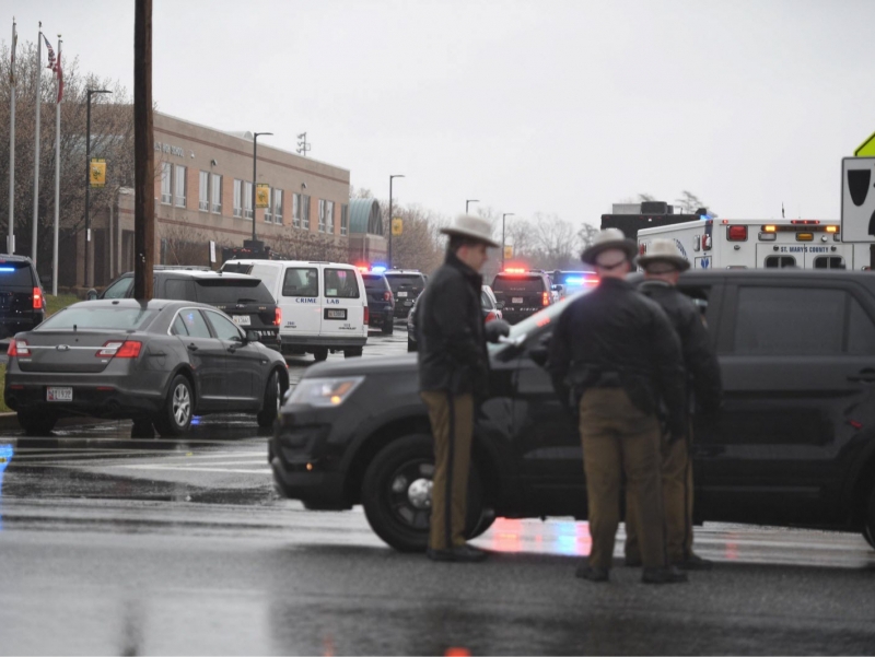 AQSHdagi maktabda o‘quvchi otishma uyushtirdi (video) 