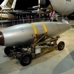 AQSH Isroilga 12 mingta havo bombasi yetkazib beradi