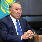 Nazarboyev hokimiyatdan ag‘darilgan Akayev va Bakiyevni Qirg‘izistondan qanday olib ketganini aytib berdi