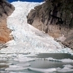 Markaziy Osiyo suv falokati ostonasida: muzliklar shiddat bilan eriyapti