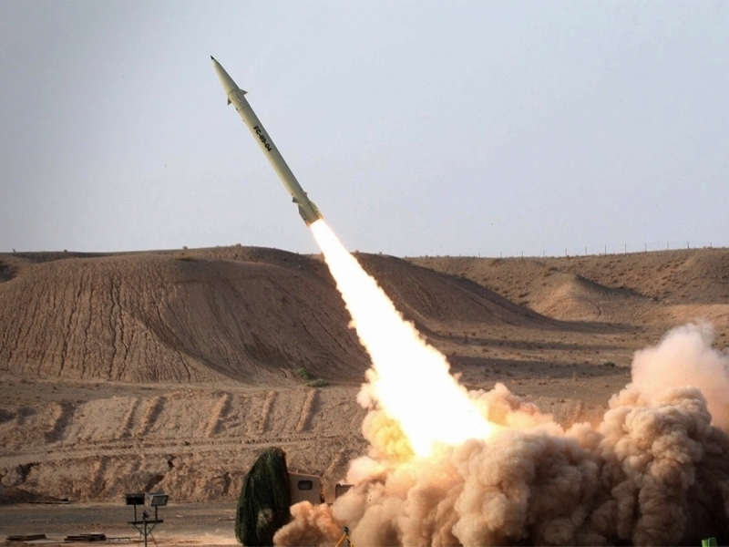 Eron Isroilga zarbalar yo‘llashni boshladi 