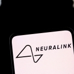 Учинчи беморга Neuralink имплантлари ўрнатилди – Маск