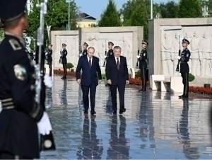 Mirziyoyev and Putin visit “Victory Park”