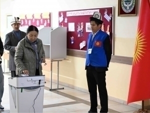 Deputatlikka nomzodning qizi va jiyani ovozlarni sotib olishda gumon qilinmoqda