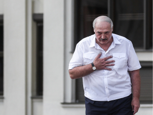 Лукашенко қандай шарт билан ҳокимиятдан кетишини маълум қилди
