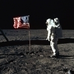 NASA fazogirlarni Oyga qöndirişga tayyorgarlikni tezlaştirdi