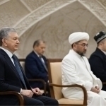 Президент Имом Бухорий мақбарасини зиёрат қилди