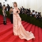 Teylor Svift sayyoradagi eng nufuzli ayollar beshligidan joy oldi