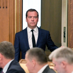 Медведев РФ Ҳукумати нега истеъфога чиққанини тушунтирди