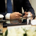 Davlat tasodifan rahbarlikka kelish bilan qanday kurashadi?