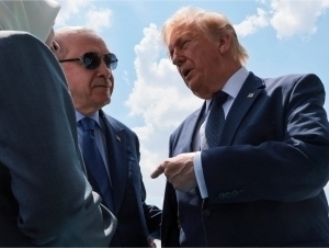 Трамп Туркияга нисбатан санкцияларни олиб ташлашни ваъда қилди