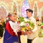 8 mart munosabati bilan xotin-qizlarga pul beriladi. Turkmanistonda!