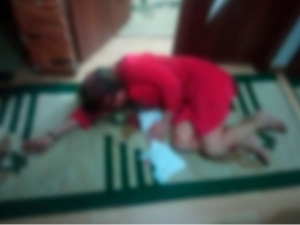 Ўшлик эркак хотинини аёвсиз калтаклаб, пичоқлади