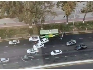 Тошкентда автобус ЙТҲ содир этди