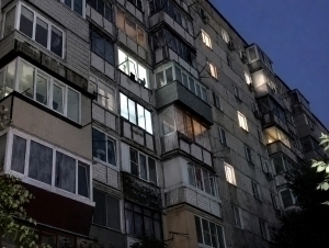 Еттинчи қаватдан йиқилган ҳомиладор аёл тирик қолди