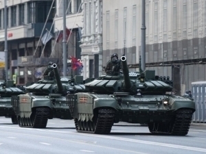 Rossiya parad qisqartirilishida Ukrainani aybladi