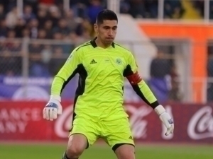 Uzbek goalkeeper who plays in Iranian team travels 2,400 km by car