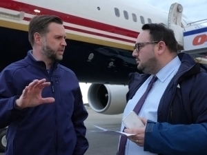 Вэнс Эрон билан урушни тугатиш шартини айтди