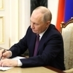 Putin 9 may munosabati bilan sulh e’lon qildi