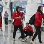 Boshpana so‘rashdan bosh tortgan eronlik futbolchilar Ummonga uchib ketishdi