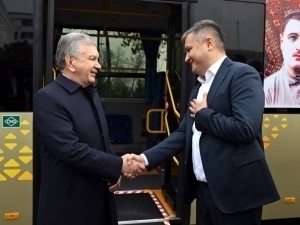 Гулистонга 52 та автобус олиб келинди