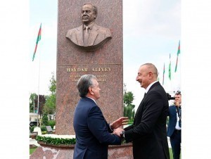 Mirziyoyev and Aliyev open Heydar Aliyev garden and bas-relief (photo report)