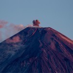 Камчаткада Евроосиёдаги энг баланд вулқоннинг отилиши бошланди