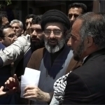 Хоманаий АҚШ ва Исроилдан товон пули талаб қилди