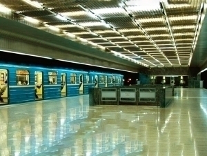 Россия метроларида телефонни текширтириш мажбурий бўлди