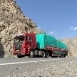 Tojikiston va O‘zbekiston yuk tashish uchun ruxsatnomalarni bekor qildi