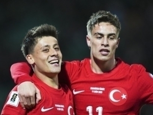 “МЮ” туркиялик футболчи учун 100 миллион евро таклиф қилмоқчи