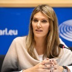 Yevroparlament vitse-prezidenti korrupsiyada ayblanib, mahalliy partiyadan haydaldi