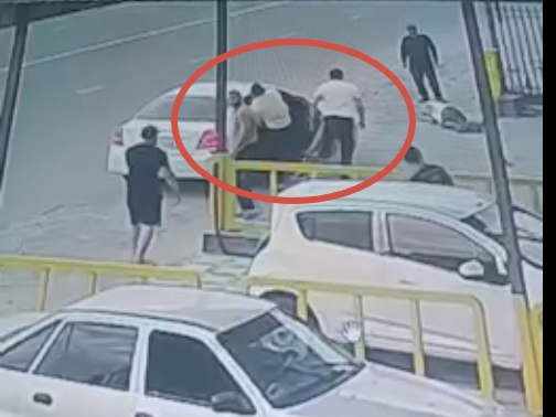 Surxondaryoda 4 kishi 32 yoshli erkakni urib o‘ldirdi (video)