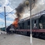 Rossiya Ukrainada yo‘lovchi poyezdiga hujum uyushtirdi (video)