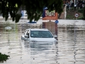 Mashhaddagi suv toshqinlari 7 kishining hayotiga zomin bo‘ldi