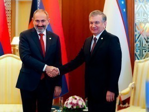 Pashinyan congratulates Shavkat Mirziyoyev