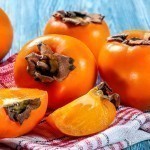 Mavsumning mashhur mevasi: kimlarga xurmo mumkin emas? 