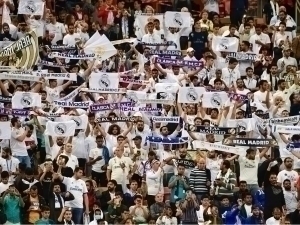 “Реал” мухлислари Хавини “Барселона”да қолишини хоҳламоқда (видео)
