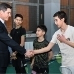 Umarov badminton federatsiyasi vakillari bilan yig‘ilish o‘tkazdi