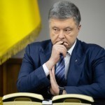 Терговга чақирилган Порошенко Украинадан “қуён бўлди”