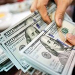 O‘zbekistonda dollar kursi yana pasaydi