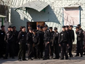 Россияда қамалган 459 қирғизистонлик экстрадиция қилинишидан бош тортди. Нега?