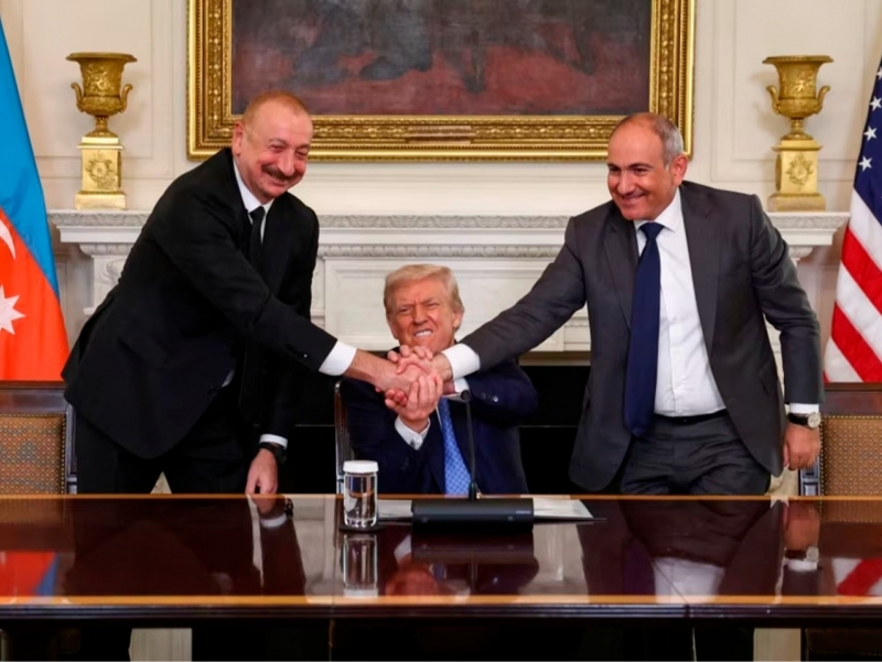 Aliyev va Pashinyan Oq uyda tarixiy bitimni imzoladi (video)