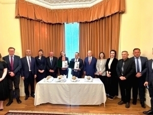 O‘g‘irlangan noyob qadimiy buyumlar O‘zbekistonga qaytarildi