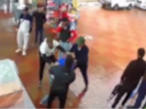 Fight breaks out over 800,000 soums debt in Jizzakh (video)