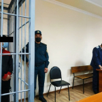 Xotiniga pampers yedirgan erkak ustidan sud majlisi davom etmoqda