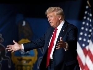 “Уларнинг ҳаммаси йўқ қилинди”. Трамп Эронда режим ўзгарганини айтди