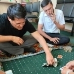 Farg‘onada mansabdorlar qimor o‘ynagani aytilmoqda